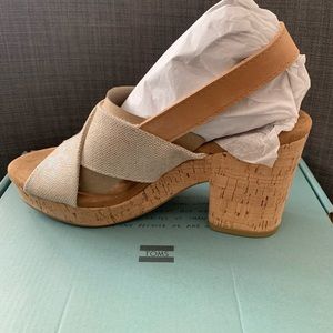 NEW Women’s TOMS Sandal